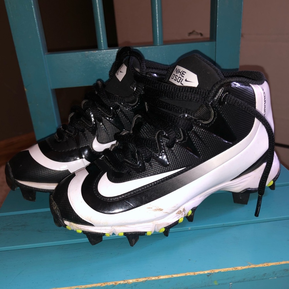 Boys Nike Baseball Cleats